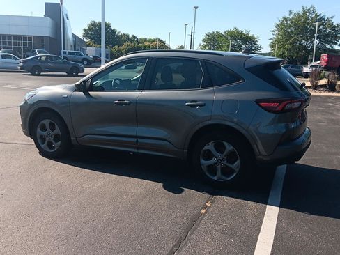 Used 2024 Ford Escape ST-Line w/ Tech Pack #1 AWD/4WD image 8
