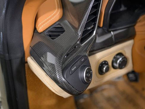 Used 2015 Ferrari 458 Spider RWD image 44