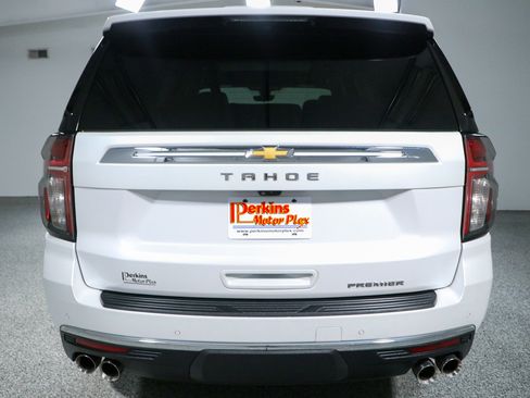 Used 2021 Chevrolet Tahoe Premier w/ Premium Package AWD/4WD image 8