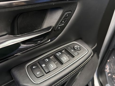 Used 2022 RAM 1500 Limited w/ Body Color Bumper Group image 10