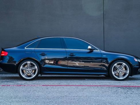 Used 2010 Audi S4 Premium Plus image 11