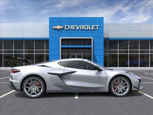 New 2026 Chevrolet Corvette ZR1 w/ ZR1 Carbon Fiber Aero Package RWD image 5