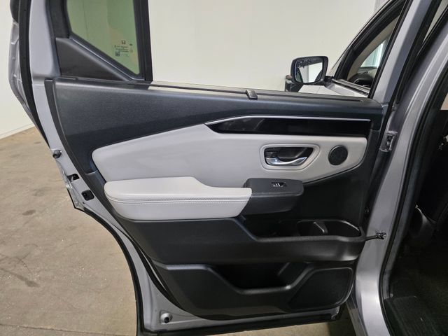 Used 2024 Honda Pilot Touring image 20