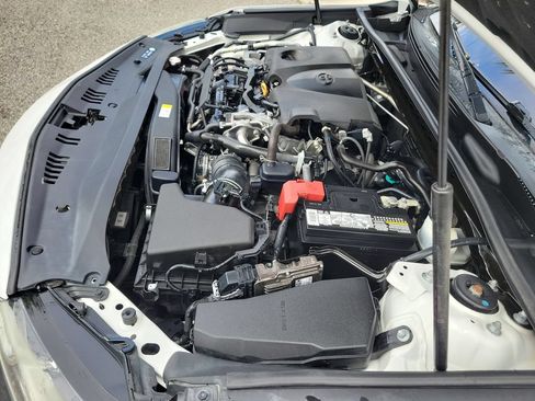 Used 2019 Toyota Camry SE w/ Convenience Package FWD image 38
