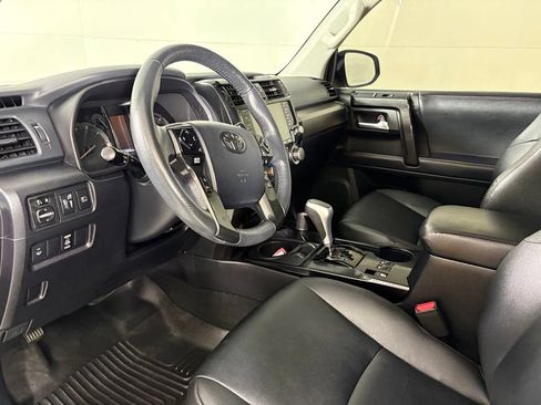 Used 2021 Toyota 4Runner TRD Off-Road Premium w/ Moonroof Package AWD/4WD image 22
