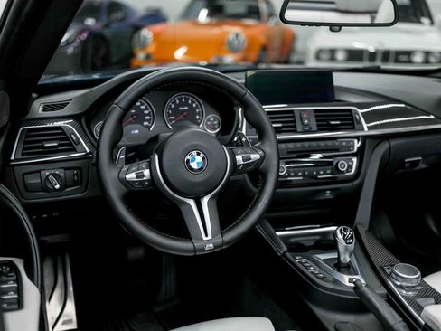 Used 2020 BMW M4 Convertible w/ Competition Package RWD image 72