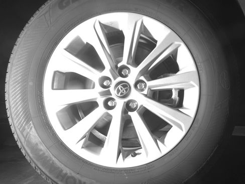 Used 2025 Toyota Grand Highlander FWD image 15