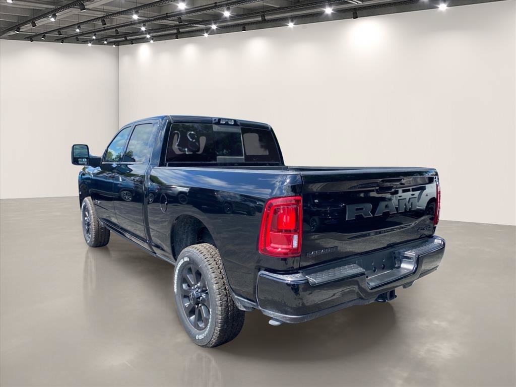 New 2026 RAM 2500 Laramie AWD/4WD image 3