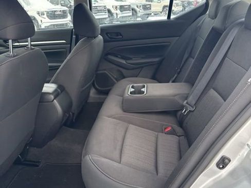 Used 2023 Nissan Altima 2.5 SV image 15
