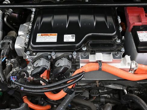 Used 2023 Lexus RZ 450e Premium w/ Technology Package image 39