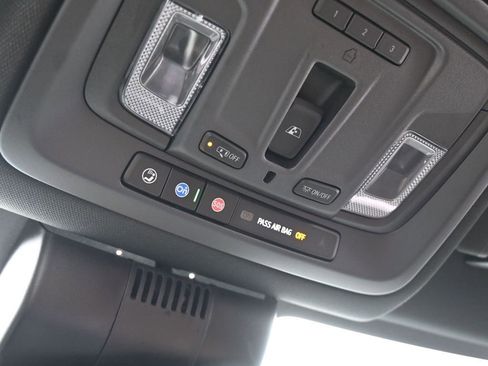 Used 2024 Chevrolet Silverado 1500 High Country AWD/4WD image 22