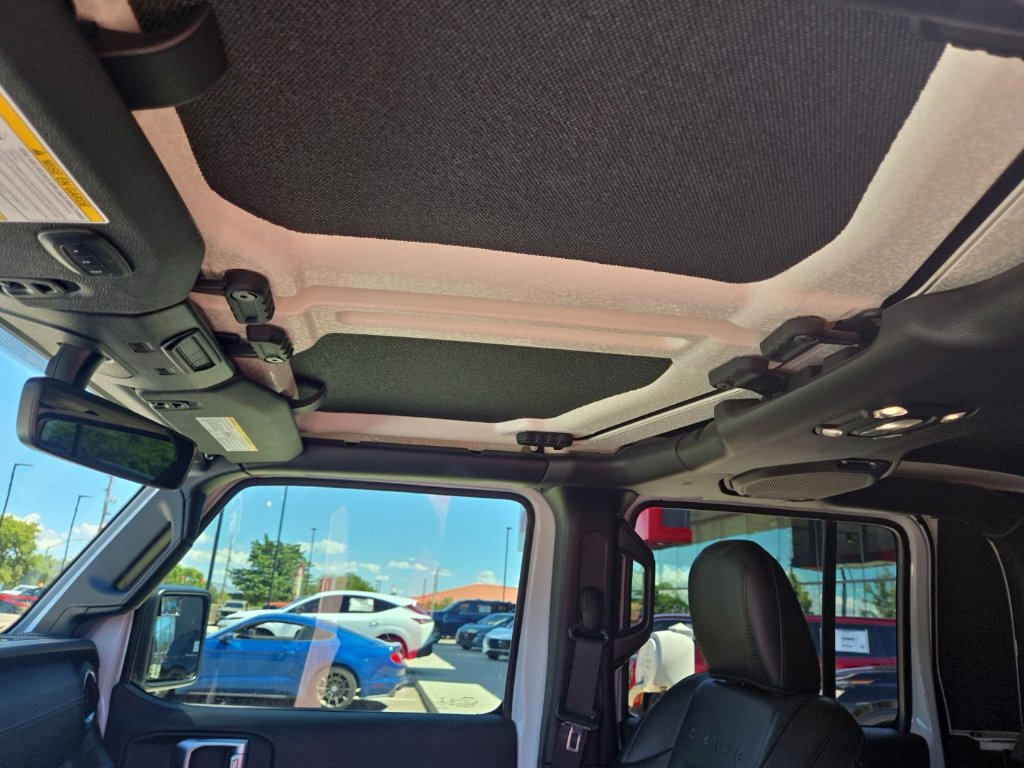 Used 2020 Jeep Gladiator Overland AWD/4WD image 38