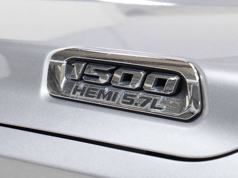Used 2020 RAM 1500 Laramie AWD/4WD image 15