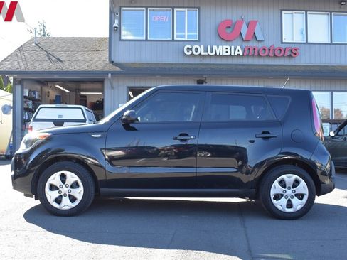 Used 2014 Kia Soul FWD image 9