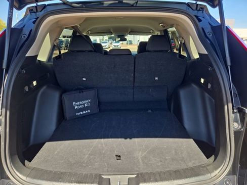 Used 2025 Honda CR-V LX image 12