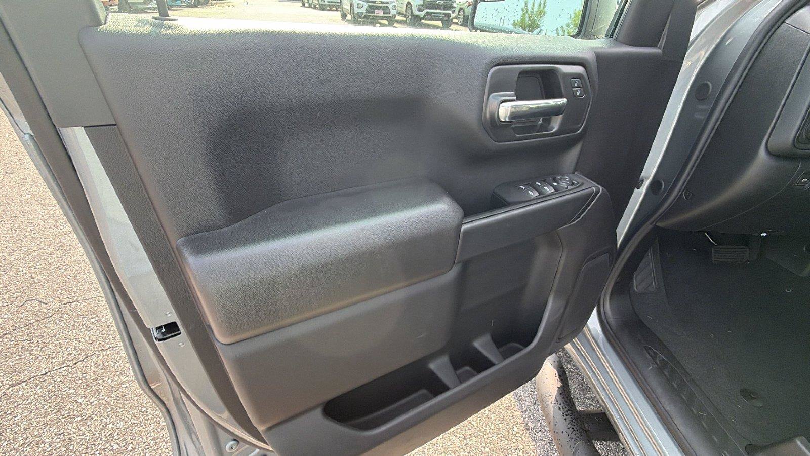 New 2026 Chevrolet Silverado 1500 Custom w/ Turbomax Blackout Package AWD/4WD image 13
