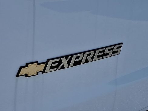 New 2025 Chevrolet Express 3500 w/ Driver Convenience Package image 19