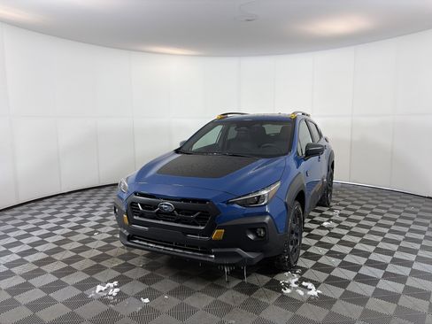 Used 2025 Subaru Crosstrek 2.5i Wilderness w/ Crosstrek Mirror Package image 2