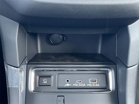 New 2026 Subaru Ascent Limited Bronze image 15