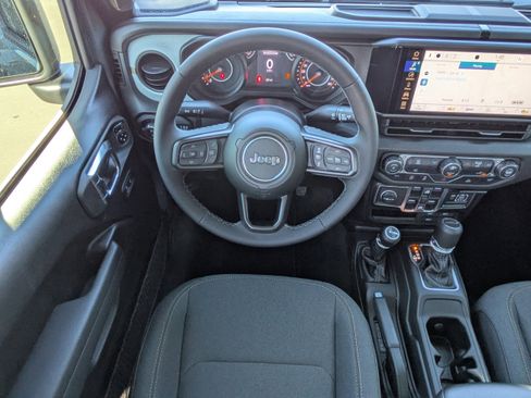 New 2026 Jeep Gladiator Sport image 17