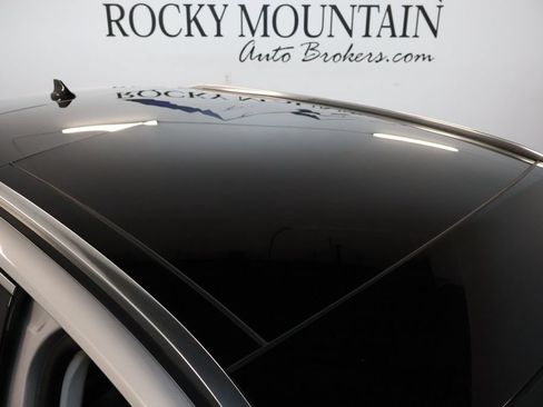 Used 2020 Lincoln Corsair Reserve w/ Equipment Group 201A AWD/4WD image 11