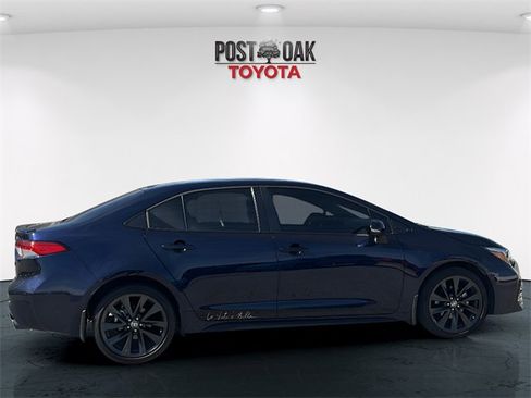 Used 2025 Toyota Corolla SE image 8