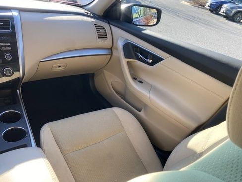 Used 2015 Nissan Altima 2.5 S w/ Special Edition Package image 32