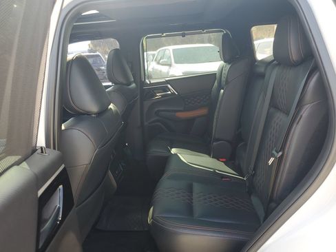 Used 2022 Mitsubishi Outlander SEL FWD image 10