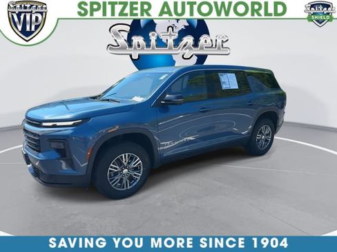 Used 2024 Chevrolet Traverse LS AWD/4WD image 5