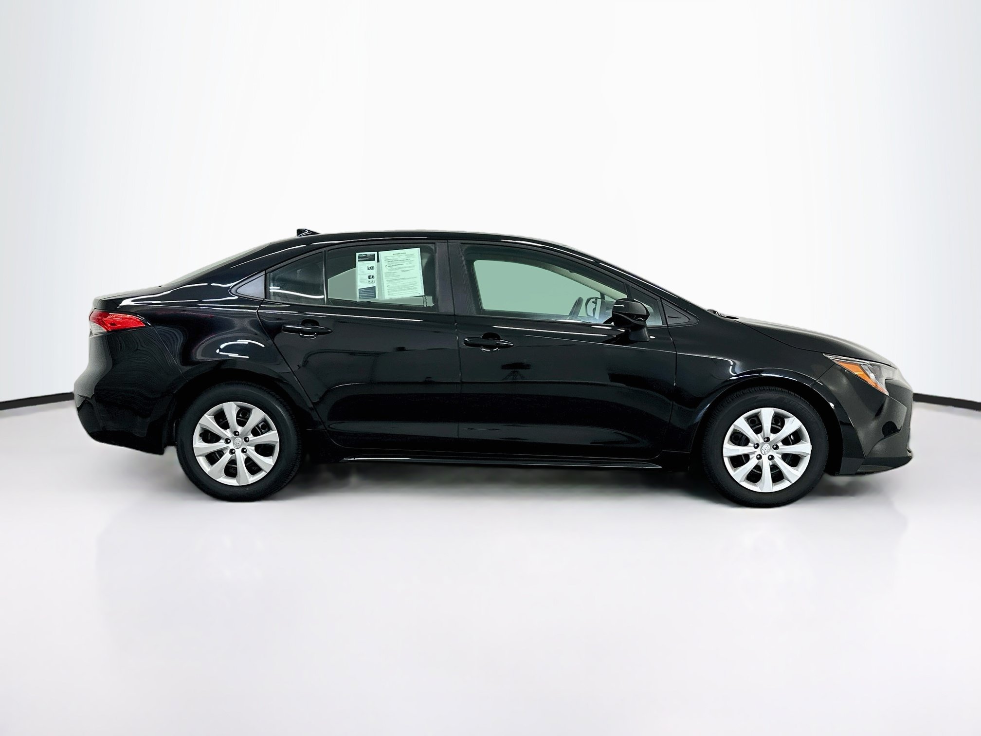 Used 2026 Toyota Corolla LE FWD image 10