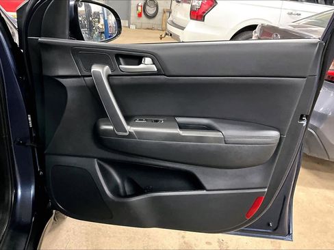 Used 2022 Kia Sportage Nightfall Edition AWD/4WD image 39