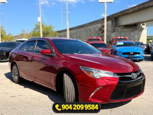 Used 2017 Toyota Camry SE FWD image 8