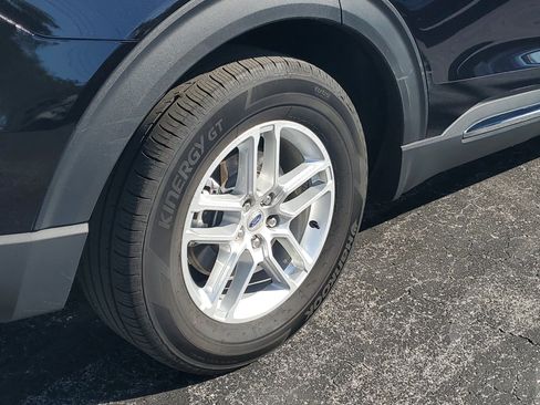 Used 2025 Ford Explorer Active RWD image 7