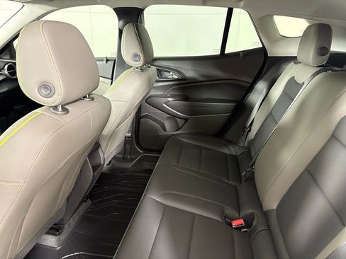 Used 2025 Chevrolet Trax ACTIV w/ Driver Confidence Package image 39