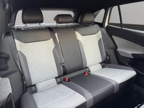 Used 2023 Volkswagen ID.4 Pro image 19