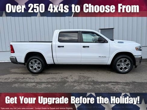 Used 2025 RAM 1500 Big Horn AWD/4WD image 4