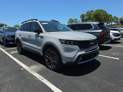 Used 2023 Kia Sorento SX Prestige AWD/4WD image 2