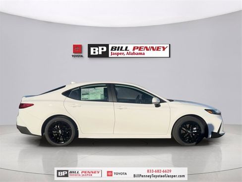 New 2026 Toyota Camry SE image 6