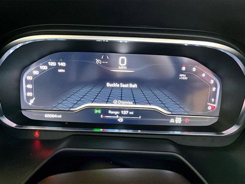 Used 2024 GMC Yukon SLT image 7