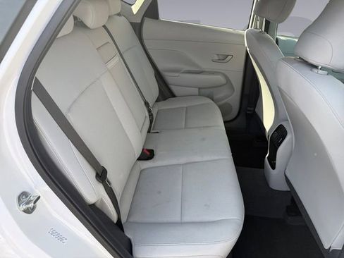 Used 2024 Hyundai Kona SEL AWD/4WD image 18