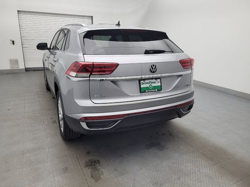 Used 2020 Volkswagen Atlas Cross Sport SE image 6