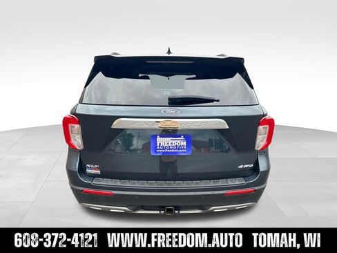 Used 2022 Ford Explorer XLT w/ Equipment Group 202A AWD/4WD image 5