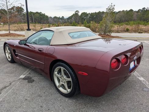 Used 2003 Chevrolet Corvette Convertible w/ Preferred Equipment Group1 image 12