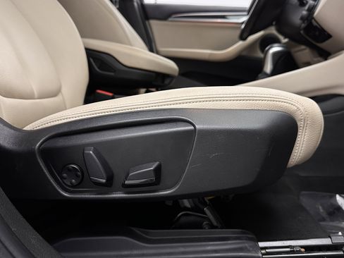 Used 2018 BMW X1 sDrive28i w/ Convenience Package FWD image 36