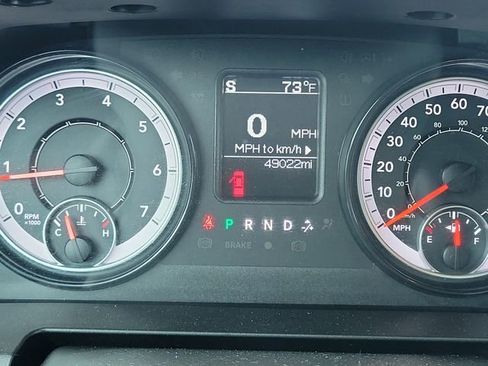 Used 2024 RAM 1500 Classic SLT image 27