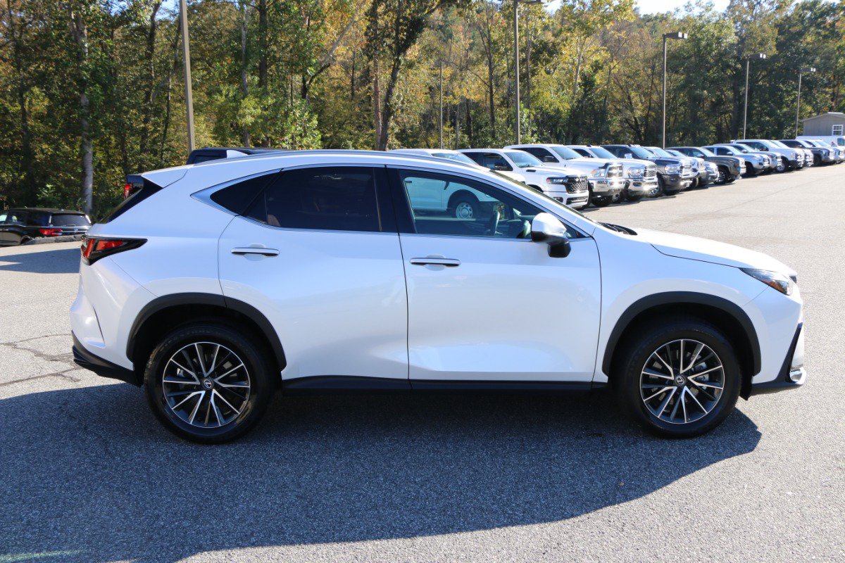 Used 2024 Lexus NX 250 FWD w/ Cold Area Package image 9
