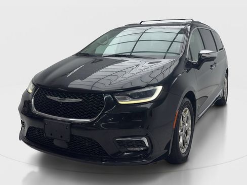 Used 2022 Chrysler Pacifica Limited FWD image 4