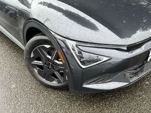 New 2025 Kia EV6 Light w/ Light LR Technology Package RWD image 2