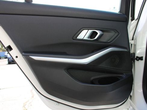 Used 2020 BMW 330i Sedan w/ Convenience Package image 16