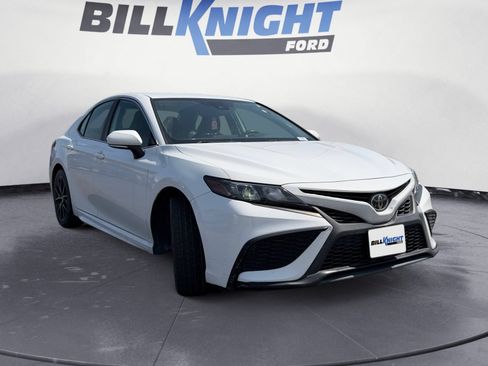 Used 2023 Toyota Camry SE w/ Convenience Package FWD image 7